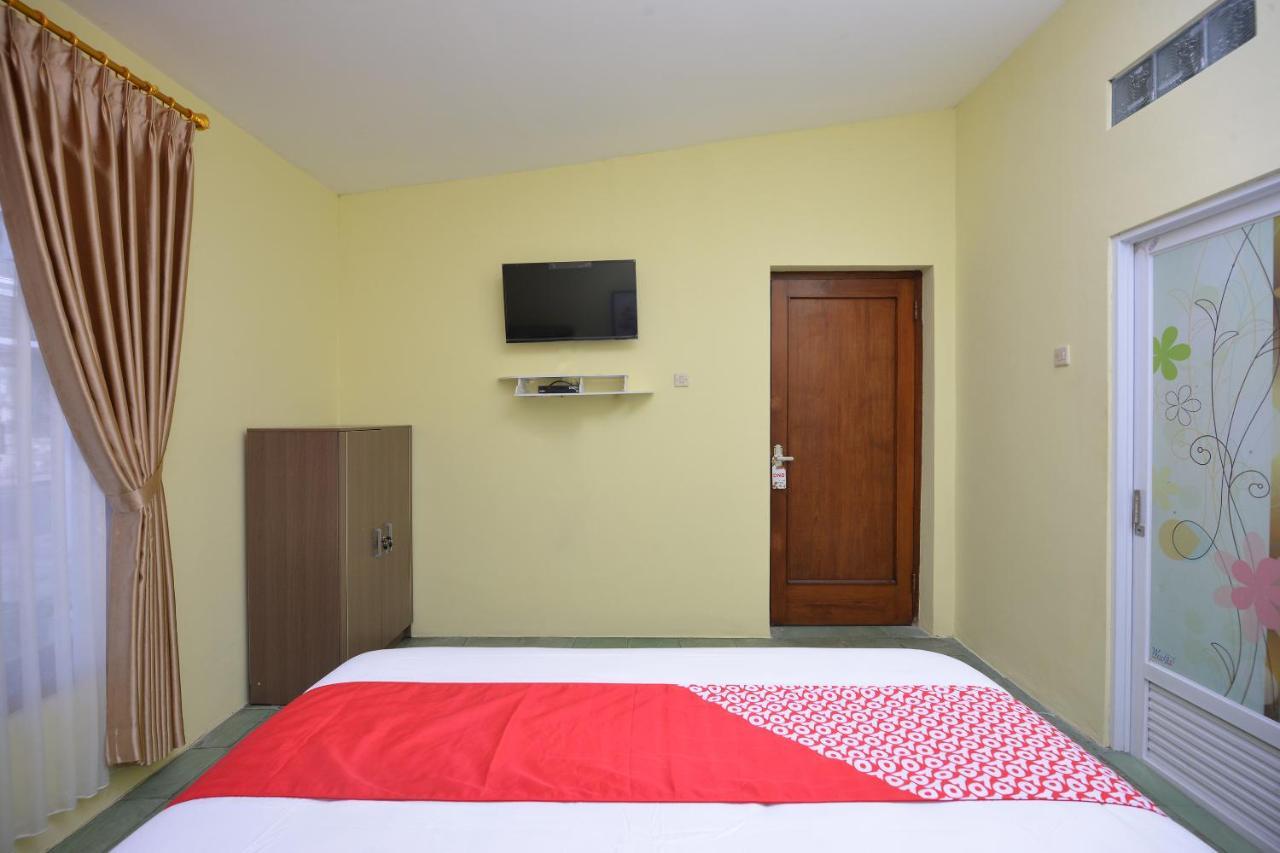 โอโย 1046 โอมะฮ์ ปาทก Hotel ยอกยาการ์ตา ภายนอก รูปภาพ