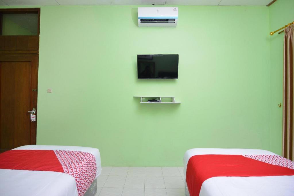โอโย 1046 โอมะฮ์ ปาทก Hotel ยอกยาการ์ตา ภายนอก รูปภาพ
